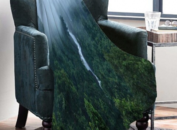 3D Плед «Водопад в туманном лесу»