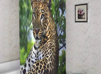 3D фото занавеска для ванной «Отдыхающий леопард»